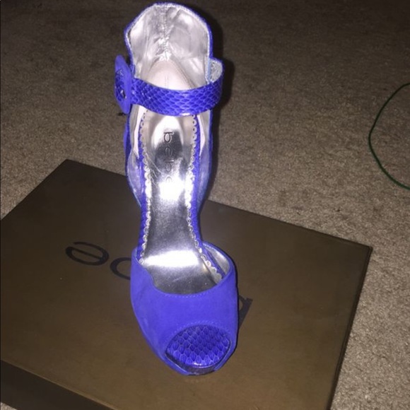 Shoes - Picture 2 of 3